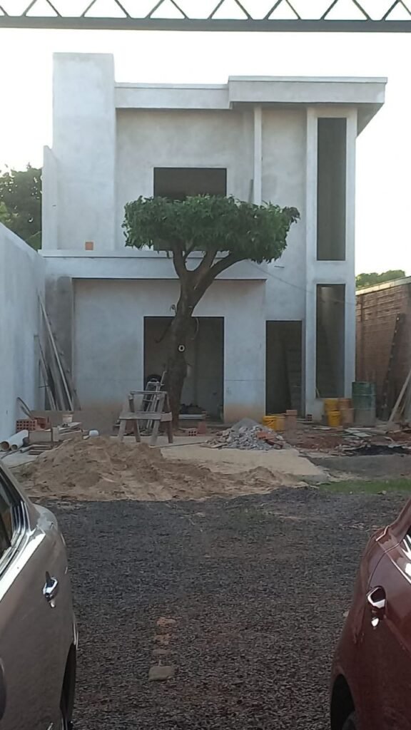 Vista construcción frente dúplex en Caaguazú